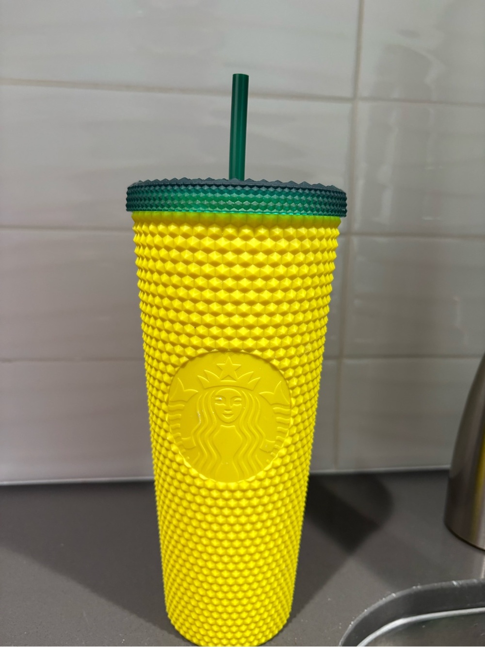 Hawaii pineapple Starbucks Bright Yellow Tumbler with Green Lid